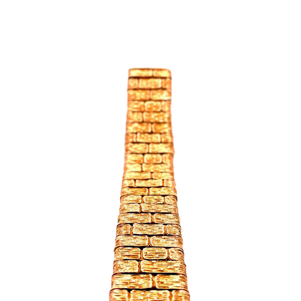 gold-bracelet-6d4d